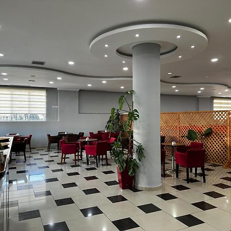 Hotel St.Pauli Shkodër Esterno foto
