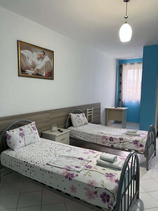 Hotel St.Pauli Shkodër Esterno foto