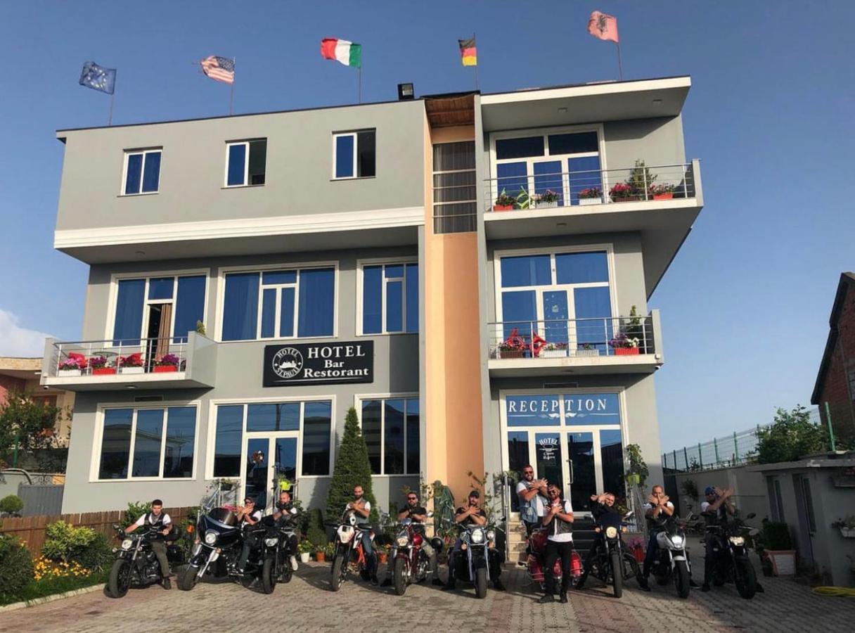 Hotel St.Pauli Shkodër Esterno foto