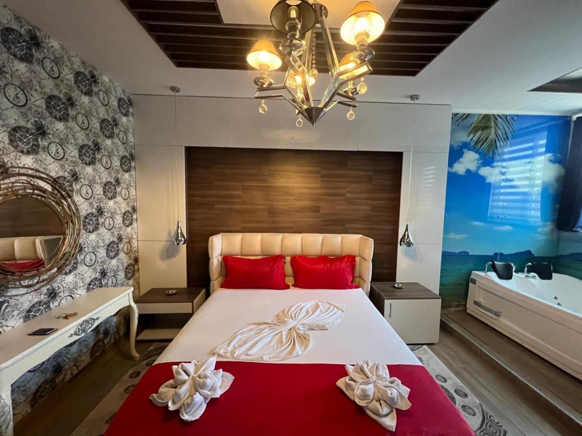 Hotel St.Pauli Shkodër Esterno foto